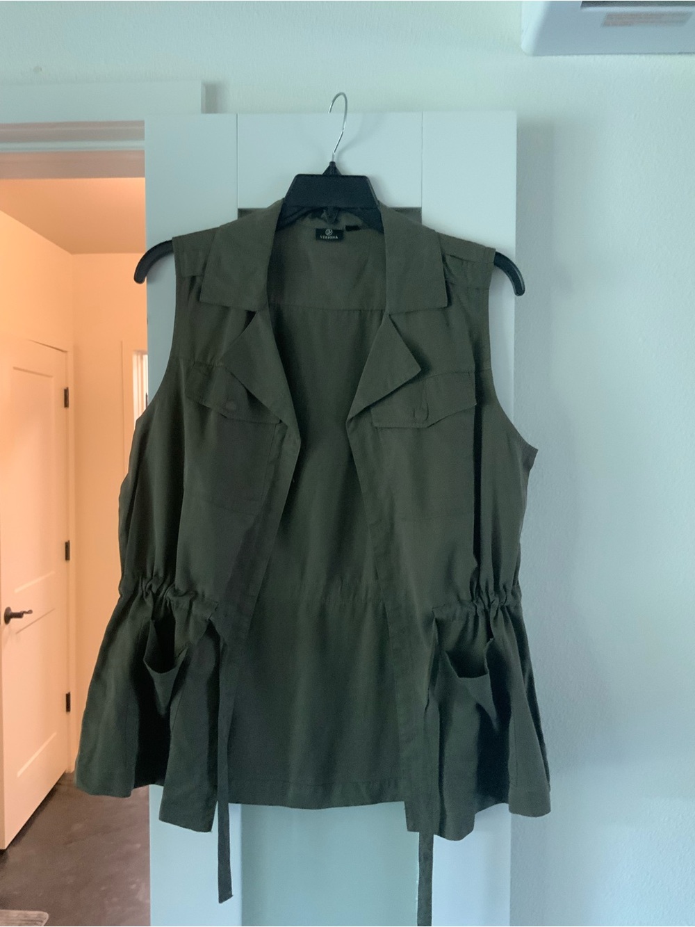 Versona Olive Green Sleeveless Utility Vest